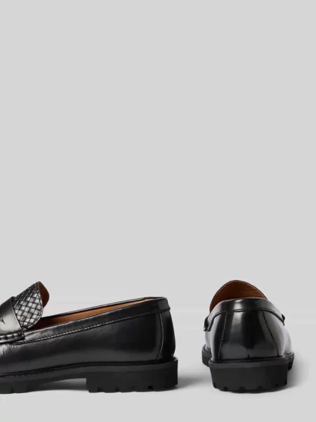 Loafersy ze skóry bydlęcej nappa z profilowaną podeszwą Selected czarne