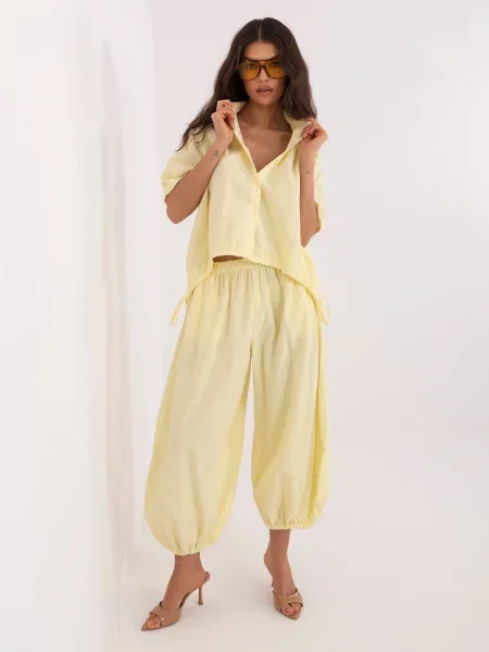 Pantaloni Italy Moda de catifea galben