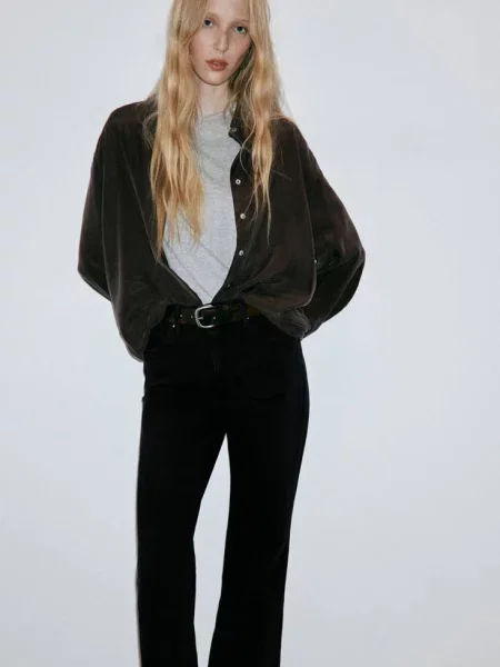 Dżinsy flare z wysokim stanem black denim Kobieta 44 MANGO czarne