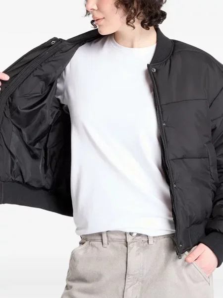 Matlasat geacă bomber Urban Classics negru