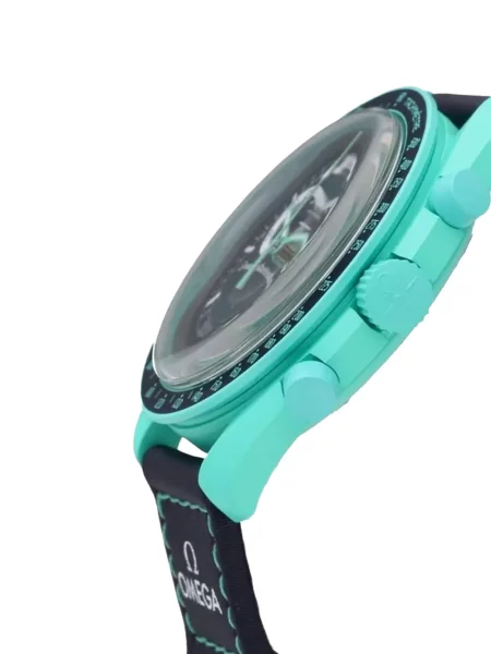 Ceas Omega negru
