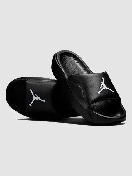 Тапочки Jordan черные