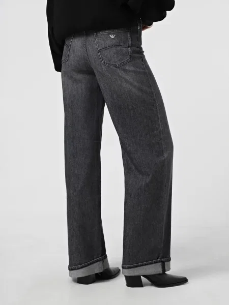 Прямые джинсы Emporio Armani серые