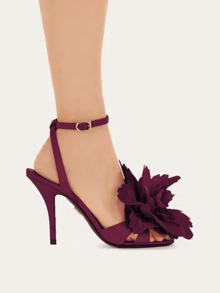 Sandale Ferragamo cu model floral violet