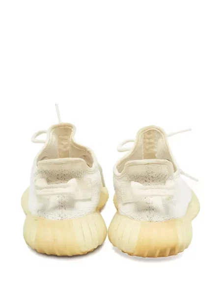 Sneakerși Adidas Yeezy tricotate alb