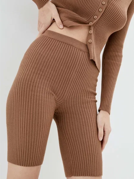 Sewel Шорти бежевий