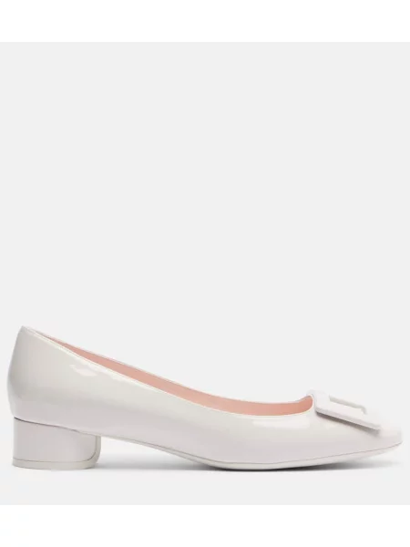 Pantofi cu toc Roger Vivier din piele de lac bej