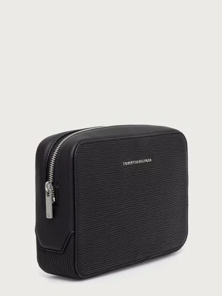 Kozmetická taštička Tommy Hilfiger Th Business Saffiano Washbag čierna
