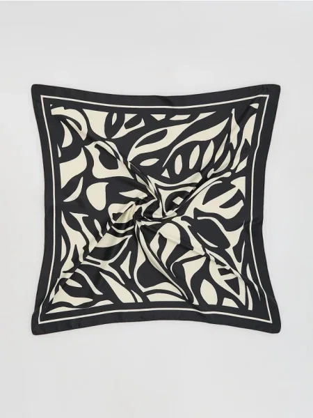 Reserved Шийна хустка з візерунком чорний