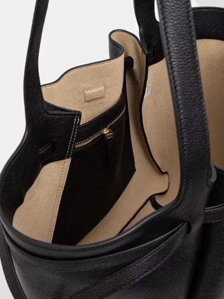 Tory Burch Кожена чанта Romy Pebbled Tote черно