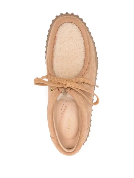 Pantofi Clarks cu șireturi din dantelă