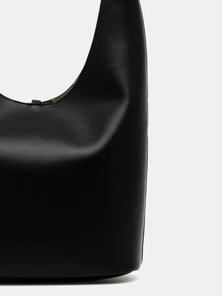 Calvin Klein kézitáska fekete