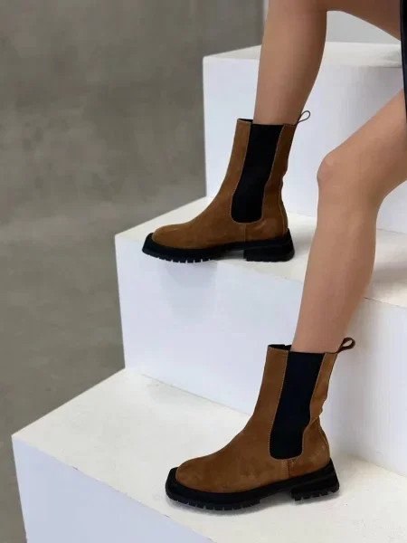 Замшевые ботинки челси 105.store коричневые