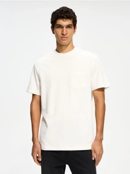 Reserved Tricou cu croială comfort și crem