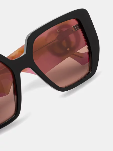 Солнцезащитные очки Gucci