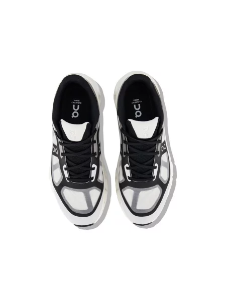 Pantofi On negru