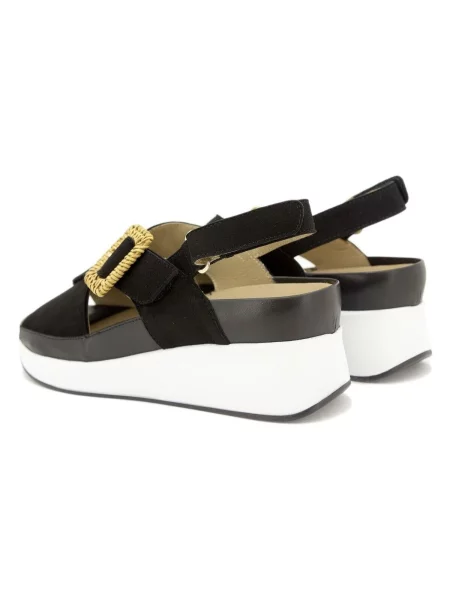 Sandále Piesanto čierna