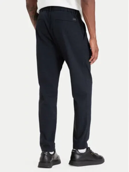 BOSS Chino hlače Mornarsko Tapered Fit modra
