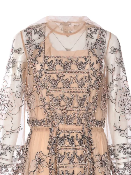 Rochie maxi Biyan din tul cu mărgele de costum