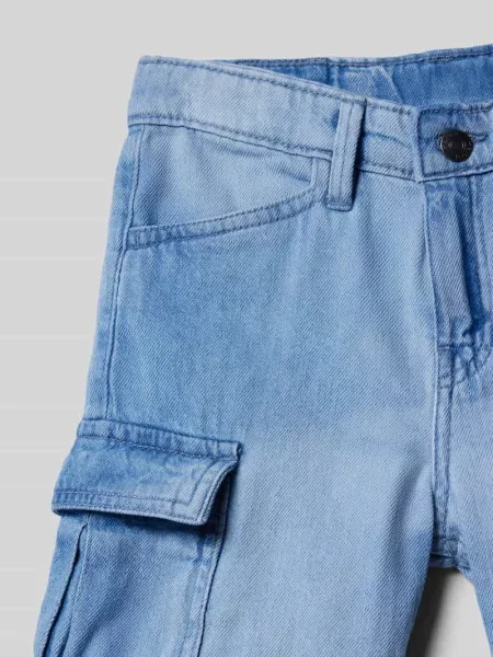 Szorty cargo o kroju regular fit z wpuszczanymi Mayoral