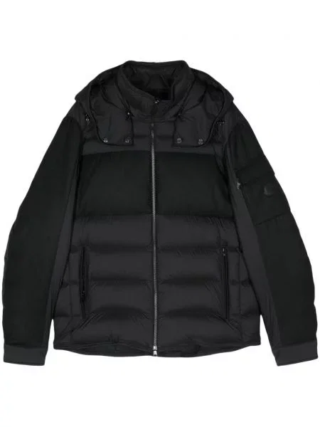 Яке Moncler черно