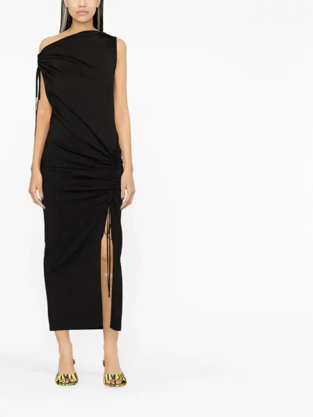 Rochie P.a.r.o.s.h. fără mâneci cu volane negru