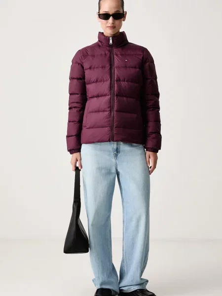 Tommy Jeans Zimska jakna jagoda