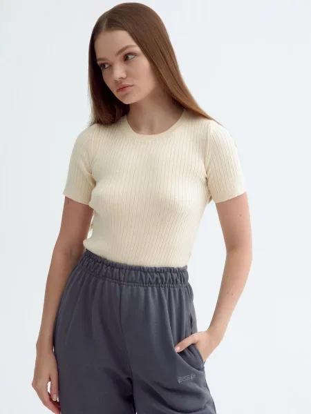 Футболки і поло Estro молочний віскоза/нейлон