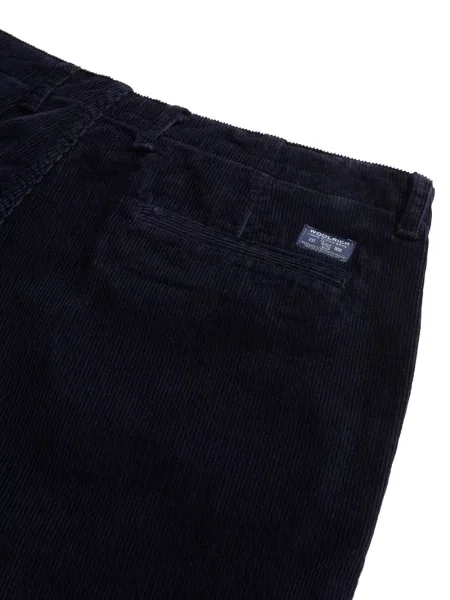 Сhinosy Woolrich sztruksowe niebieskie