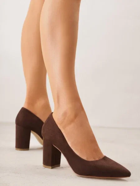 Pantofi cu maro