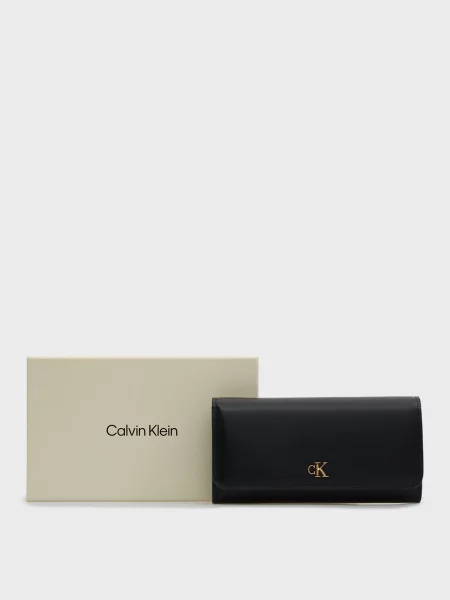 Кожаный длинный кошелек Calvin Klein черный