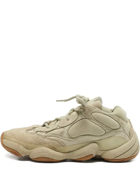 Sneakerși Adidas Yeezy din piele de căprioară