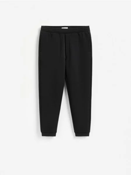 Reserved Pantaloni sport slim negru