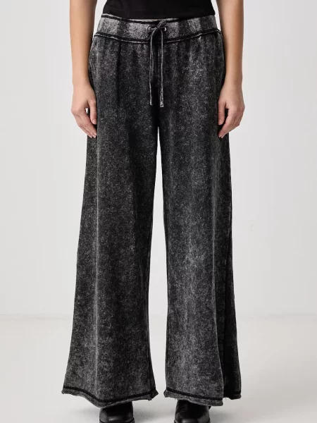 Juicy Couture donji dio trenirke za žene s pamukom ANNEN APPLIQUE WIDE LEG crna