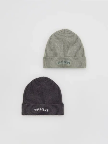 Шапка Reserved в рубчик