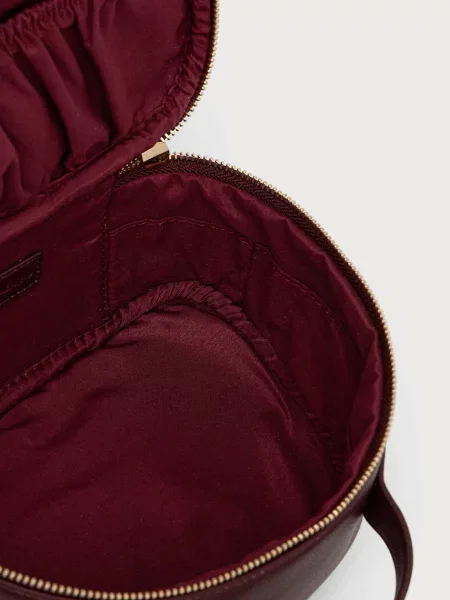 Кожаная косметичка Valentino Bags