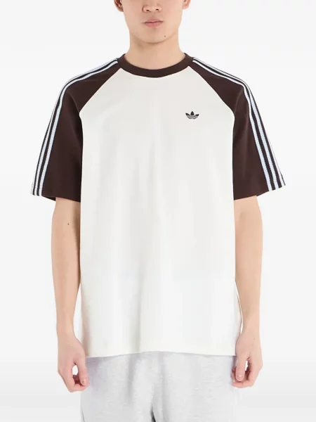 С яка подрязан тениска Adidas без ръкави бяло