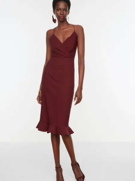 Рокля Trendyol червено