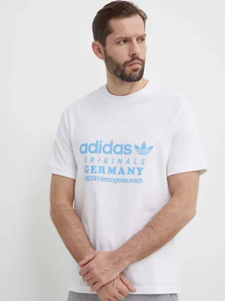 Тениска adidas Originals с принт бежово