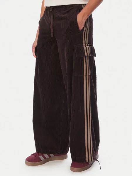 Adidas Szövet nadrág Corduroy 3S Cargo barna