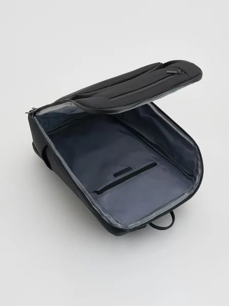 Рюкзак Reserved черный