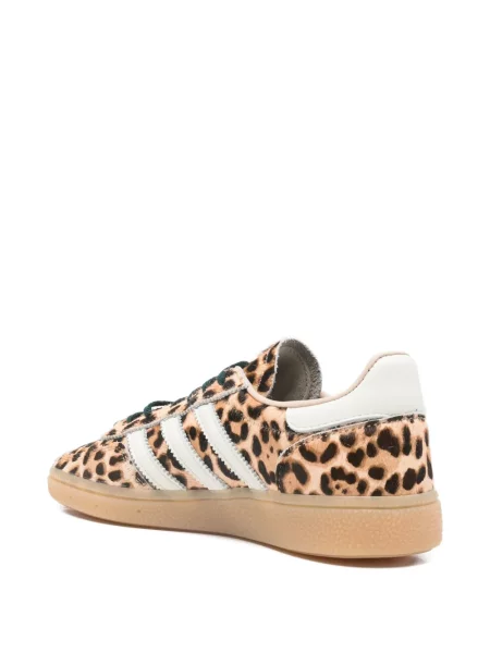 Geacă Adidas cu imagine cu imprimeu animal print maro