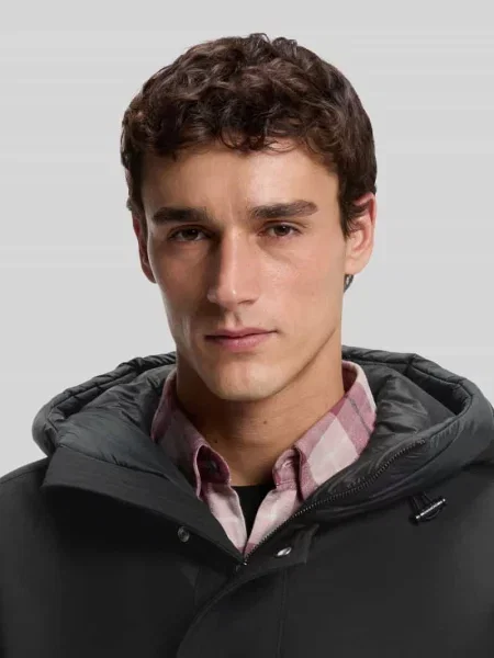 Parka o kroju regular fit z kapturem model Boss Orange czarna