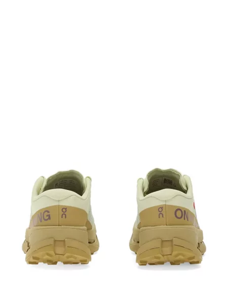 Sneakerși On cu autograf