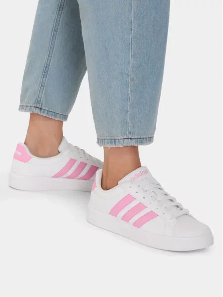 Sneakersy adidas bílé