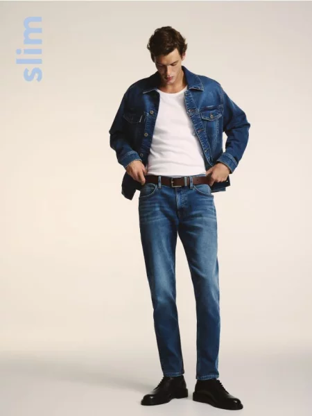Reserved Blugi slim cu efect prespălat albastru