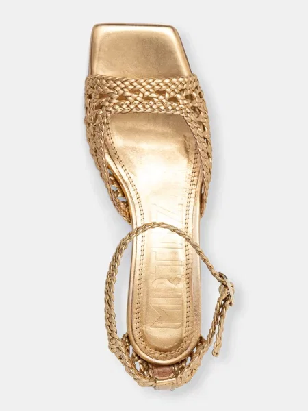 Кожаные босоножки Souliers Martinez на низком каблуке