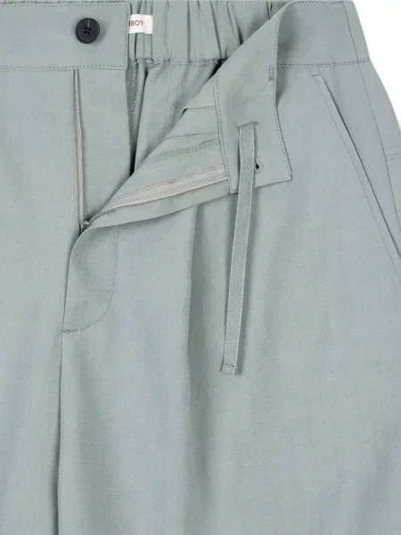 Pantaloni scurți Studio Tomboy verde