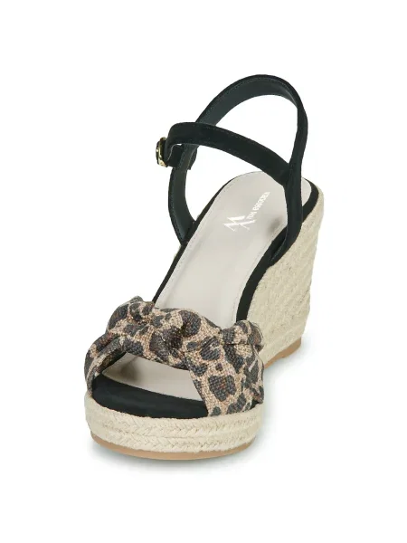 Pantofi Vanessa Wu negru