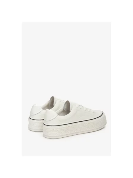 Кеди шкіряні на платформі молочні Estro білі